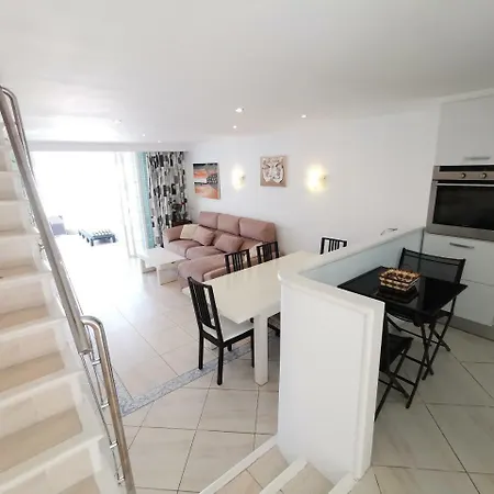 Townhouse Del Sol Apartment *