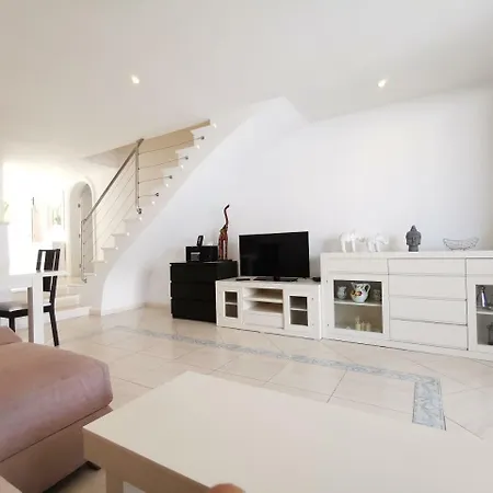 Townhouse Del Sol Apartment